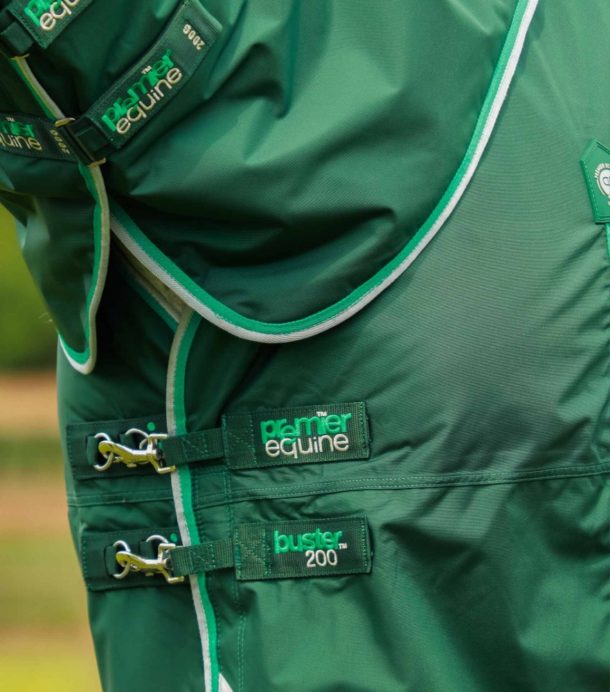 Medium Weight Turnout Rugs