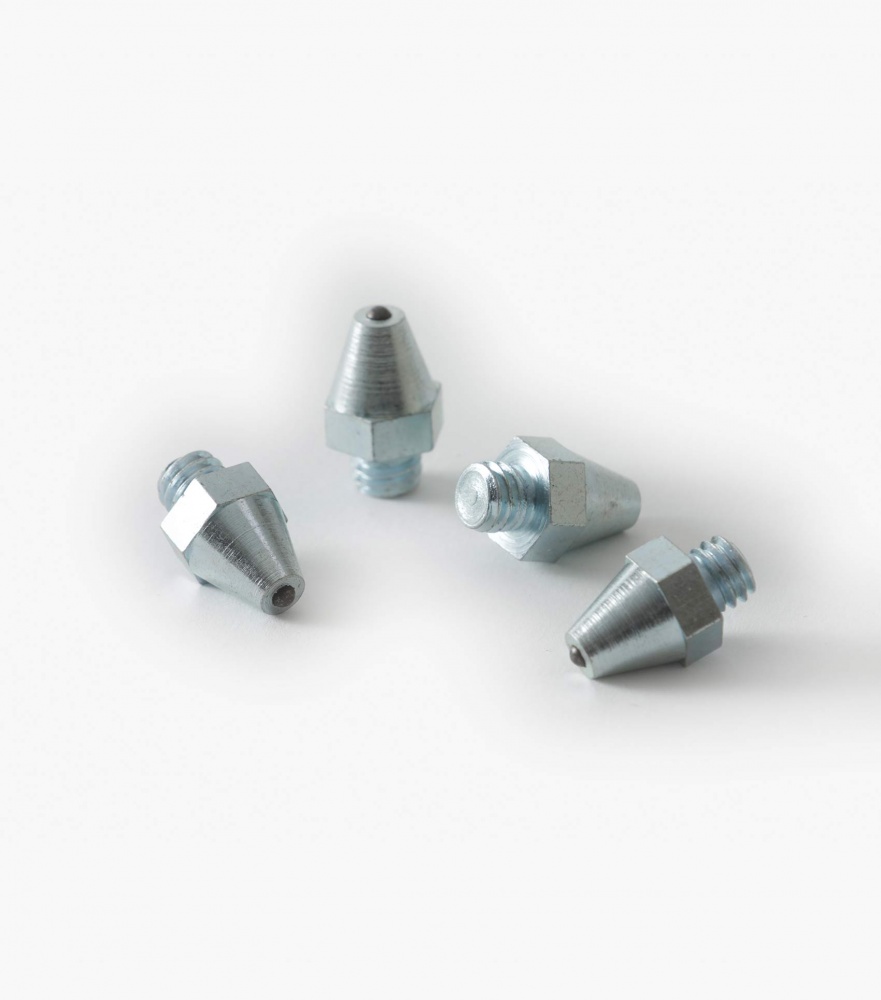 Premier Equine Medium Pointed Studs for varying ground and jumping